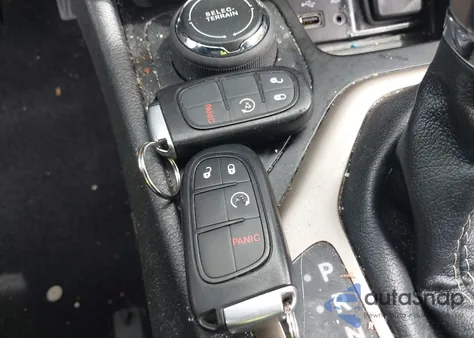 2017 Jeep Cherokee Limited 4X4 из США, поврежденный, VIN 1C4PJMDB1HW622467